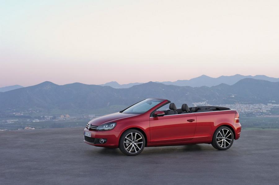  Volkswagen Golf Cabrio 2011 года  (фото 69 из 69)